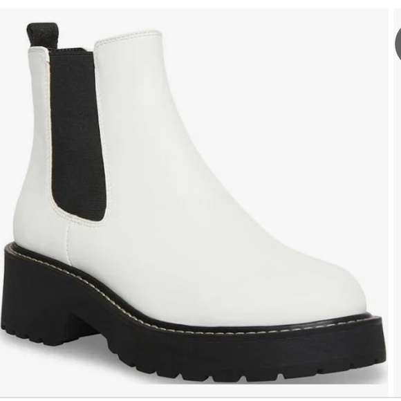 Steve Madden Chelsea Boots ✨ - Picture 4 of 4